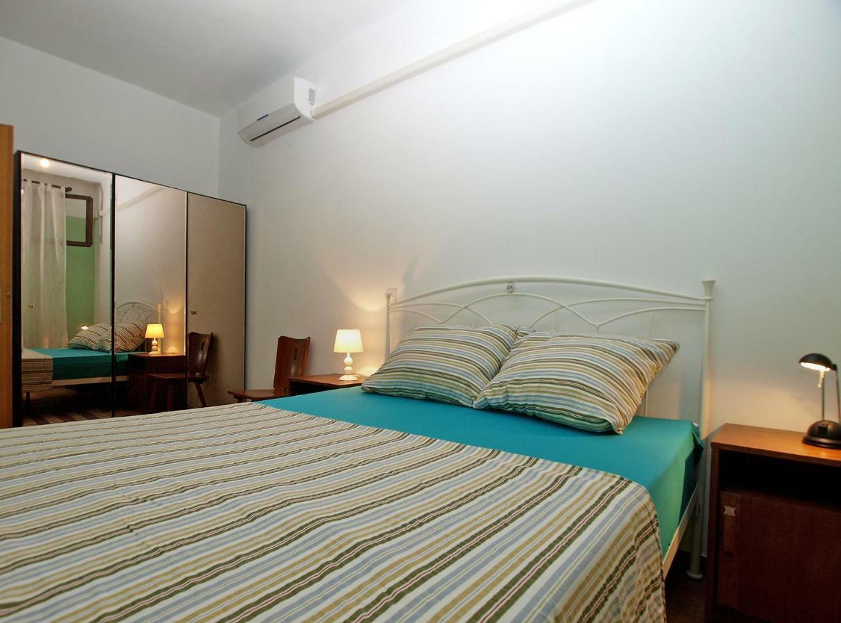 Apartments Kada 1571 Пула Екстериор снимка